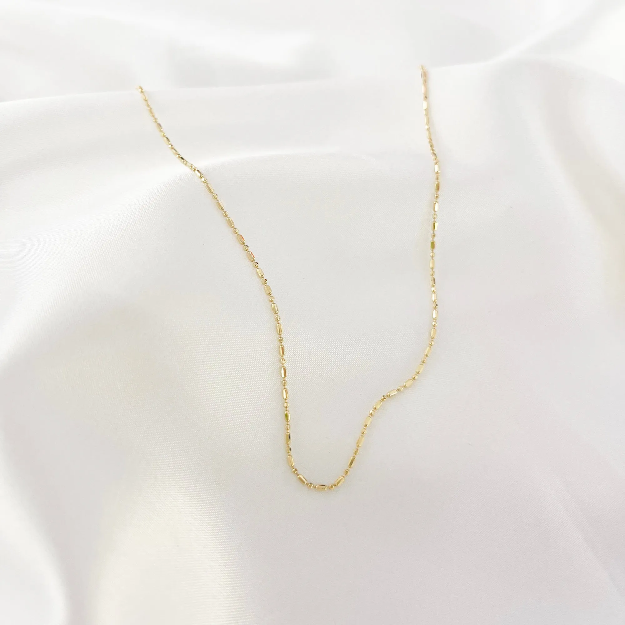 18k Gold Tube Adjustable Necklace (White/Yellow Gold)