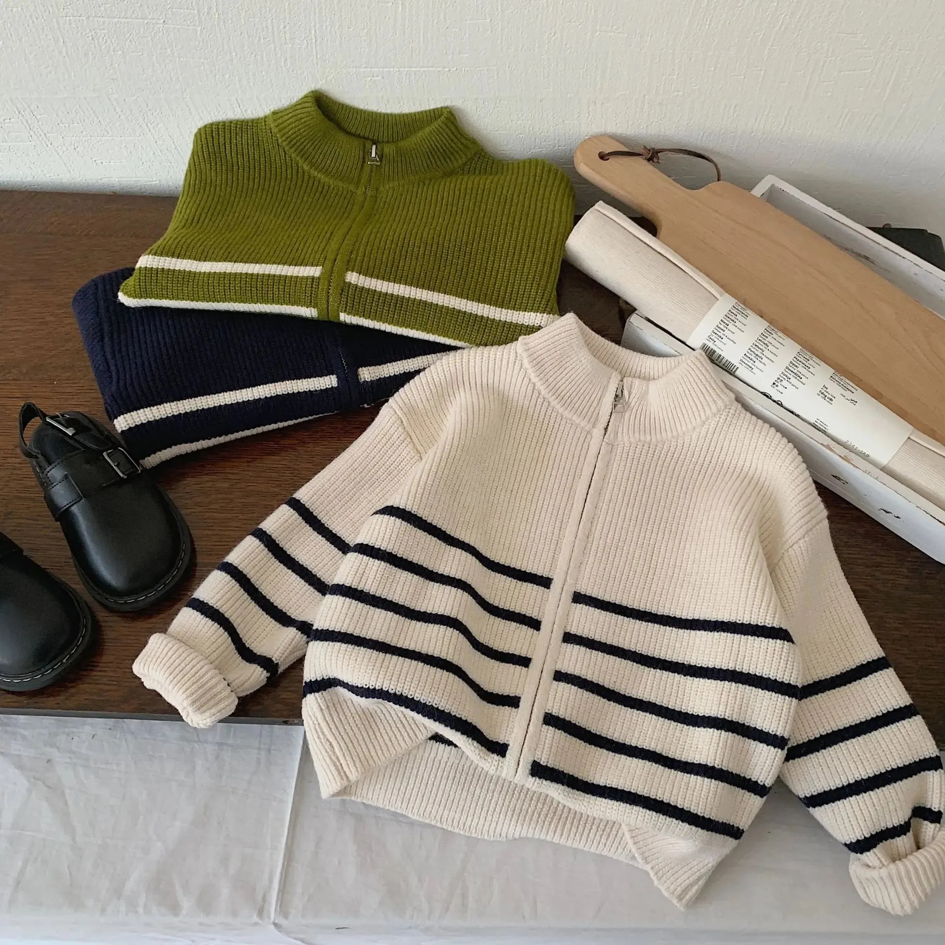 2024 Autumn New Kids striped sweater Coats Boys soft loose zipper Cardigan Girls knit outwear