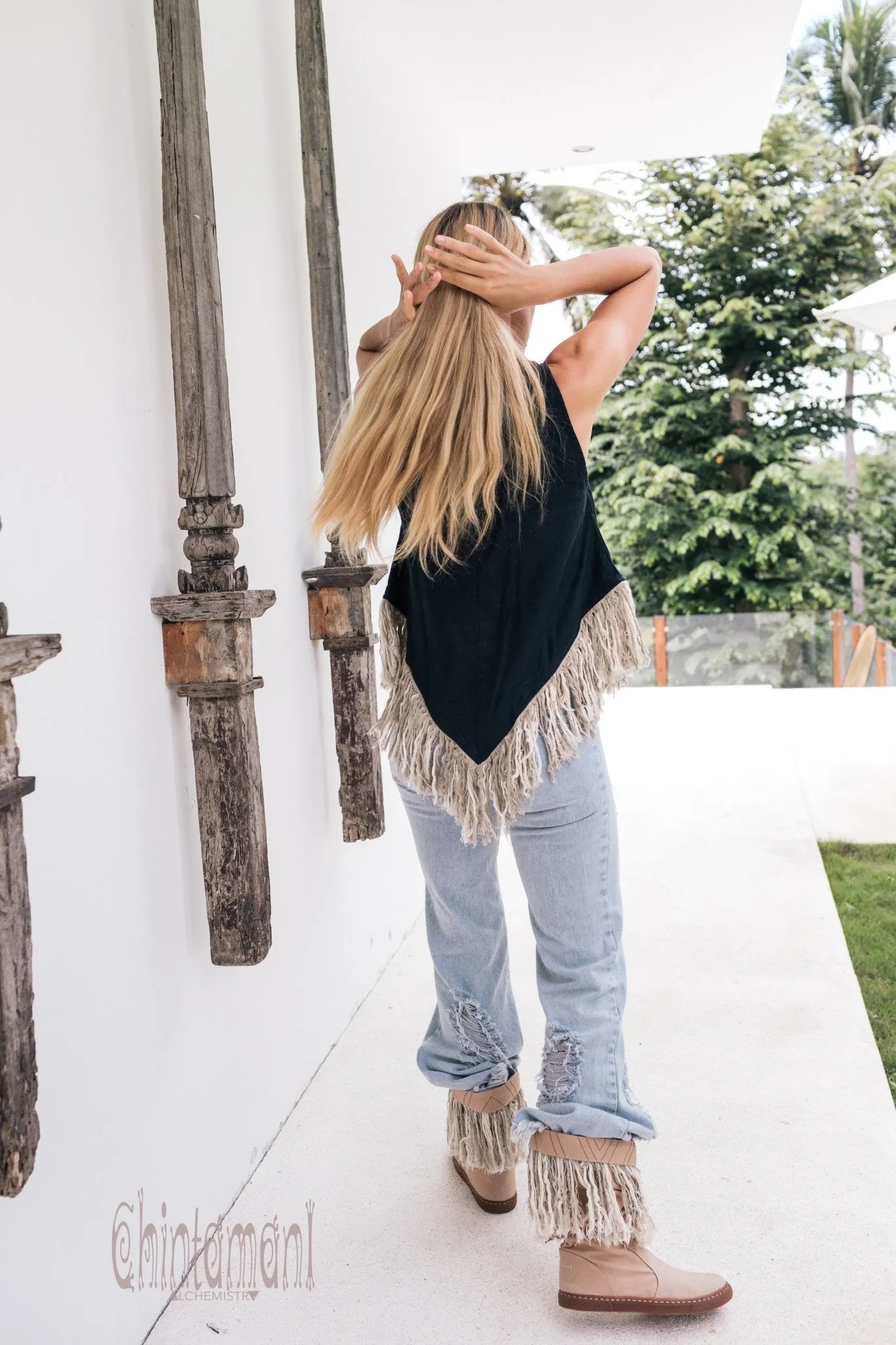 Alma Libra Corner Linen Top with Fringes / Black