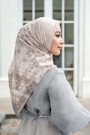 Batanghari Scarf (Minor) Aur Gading