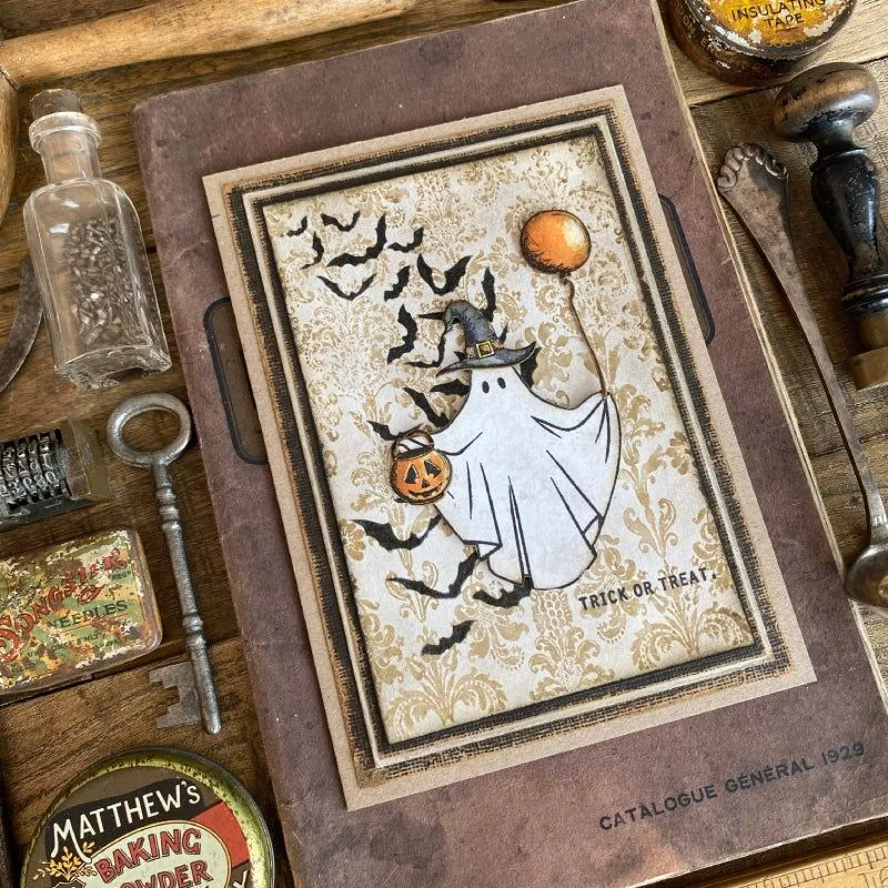 Batty Layering Stencil {Halloween} | Tim Holtz