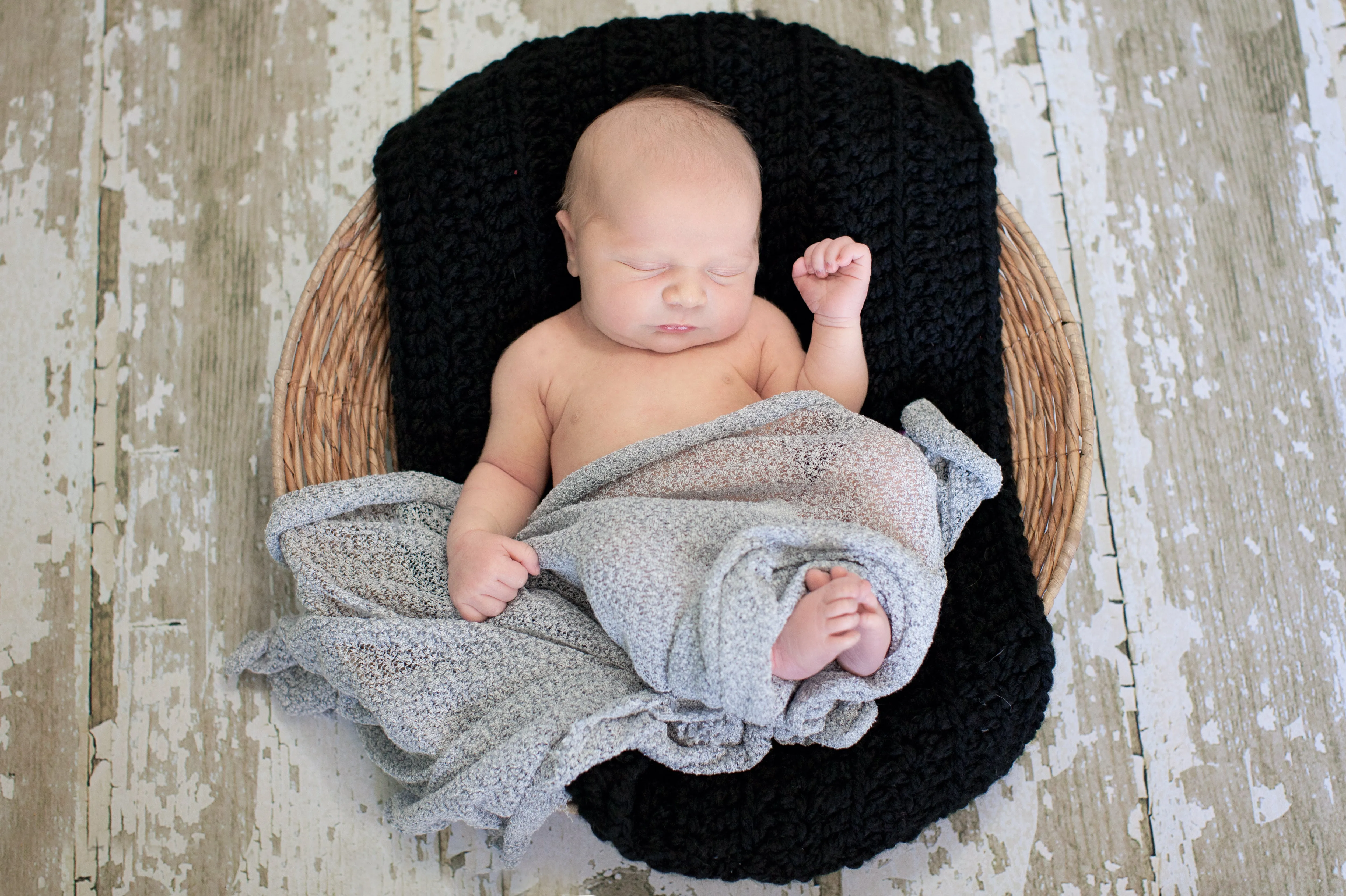 Black newborn baby layering bump blanket