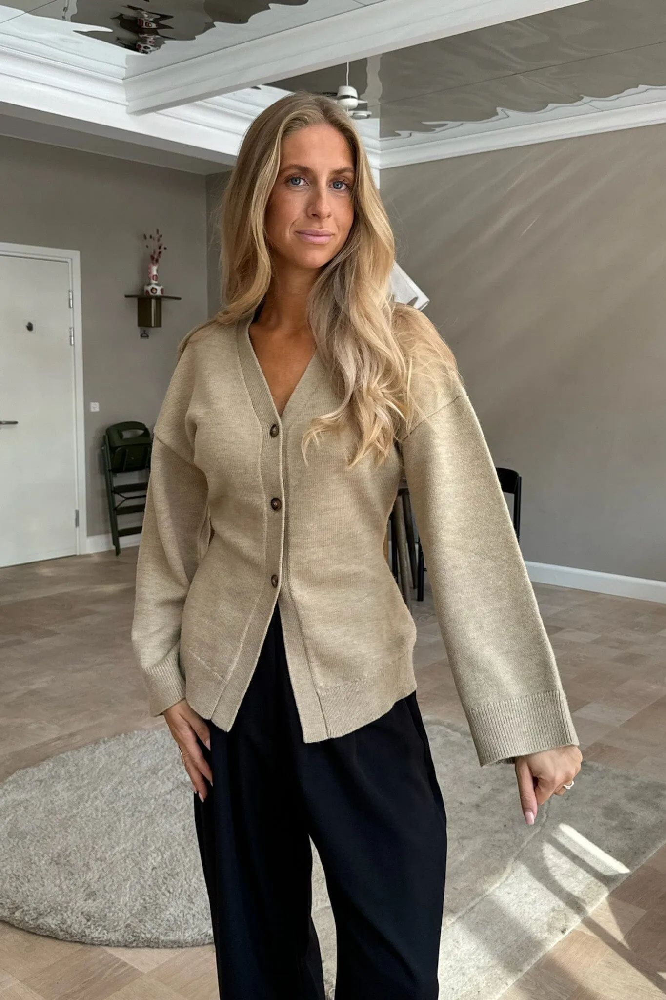 BYIC - Karmaic Fitted Cardigan - beige Beige