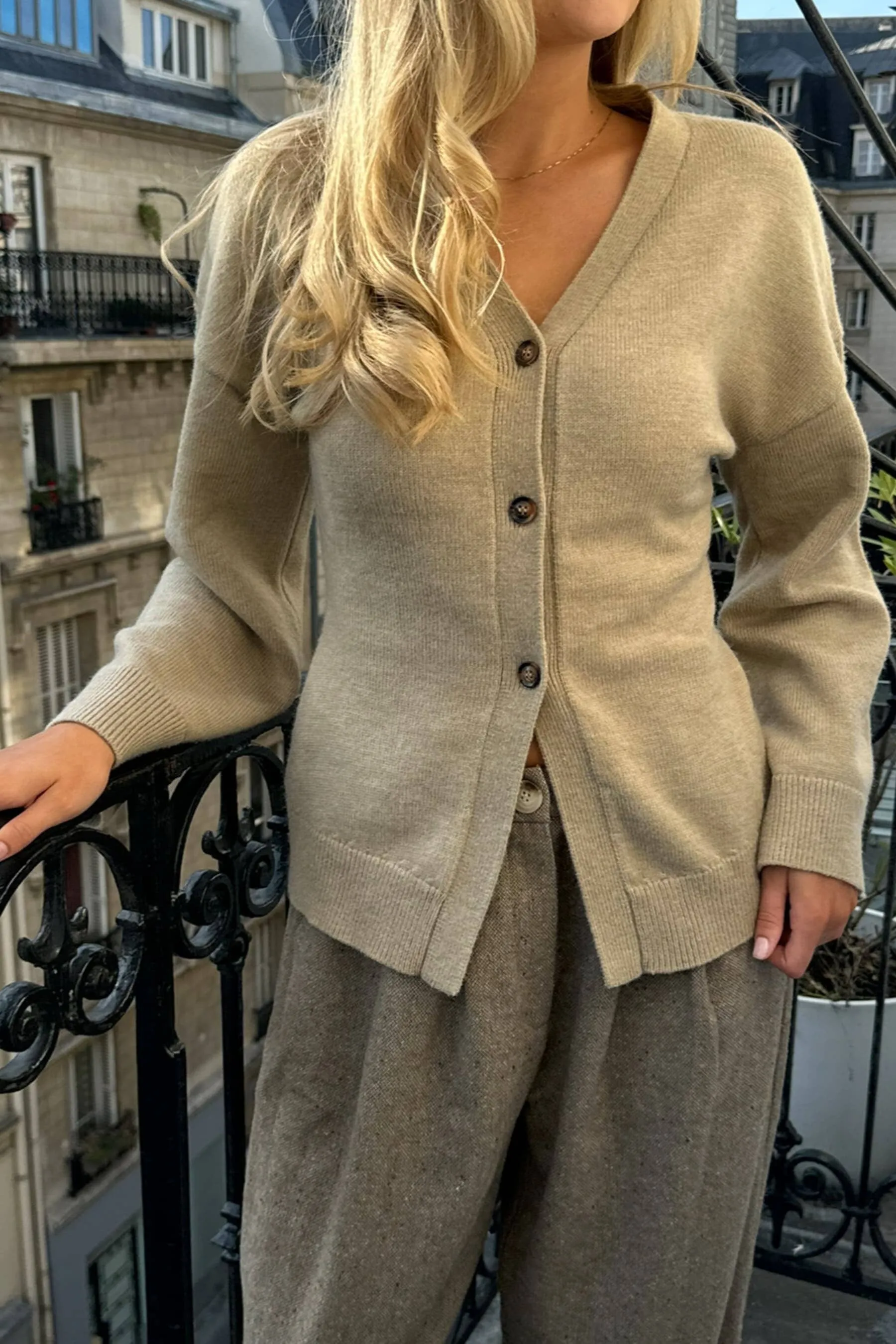 BYIC - Karmaic Fitted Cardigan - beige Beige