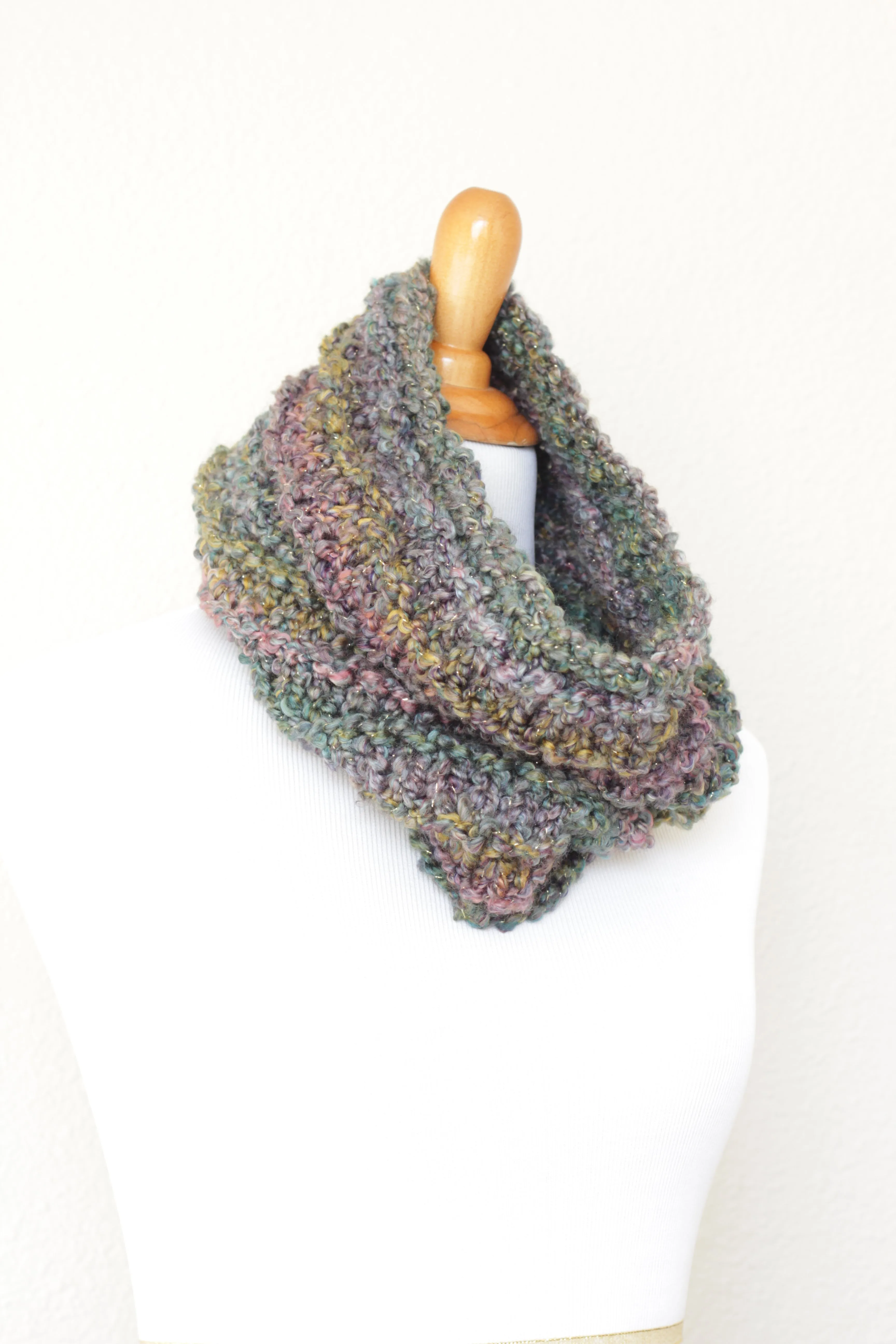 Crochet cowl in green and lavender colors, chunky infinity scarf - 4 colorways available