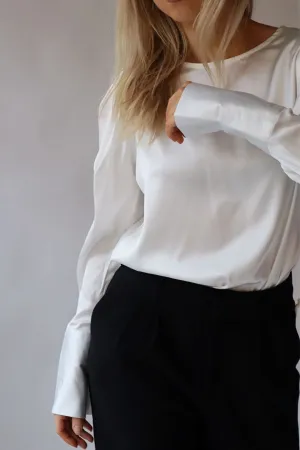 ELEVATED BUTTON BACK SATIN BLOUSE (OFF WHITE)