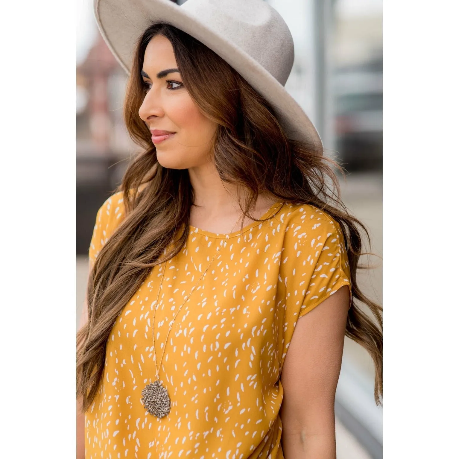 Feather Speckled Front Knot Tee