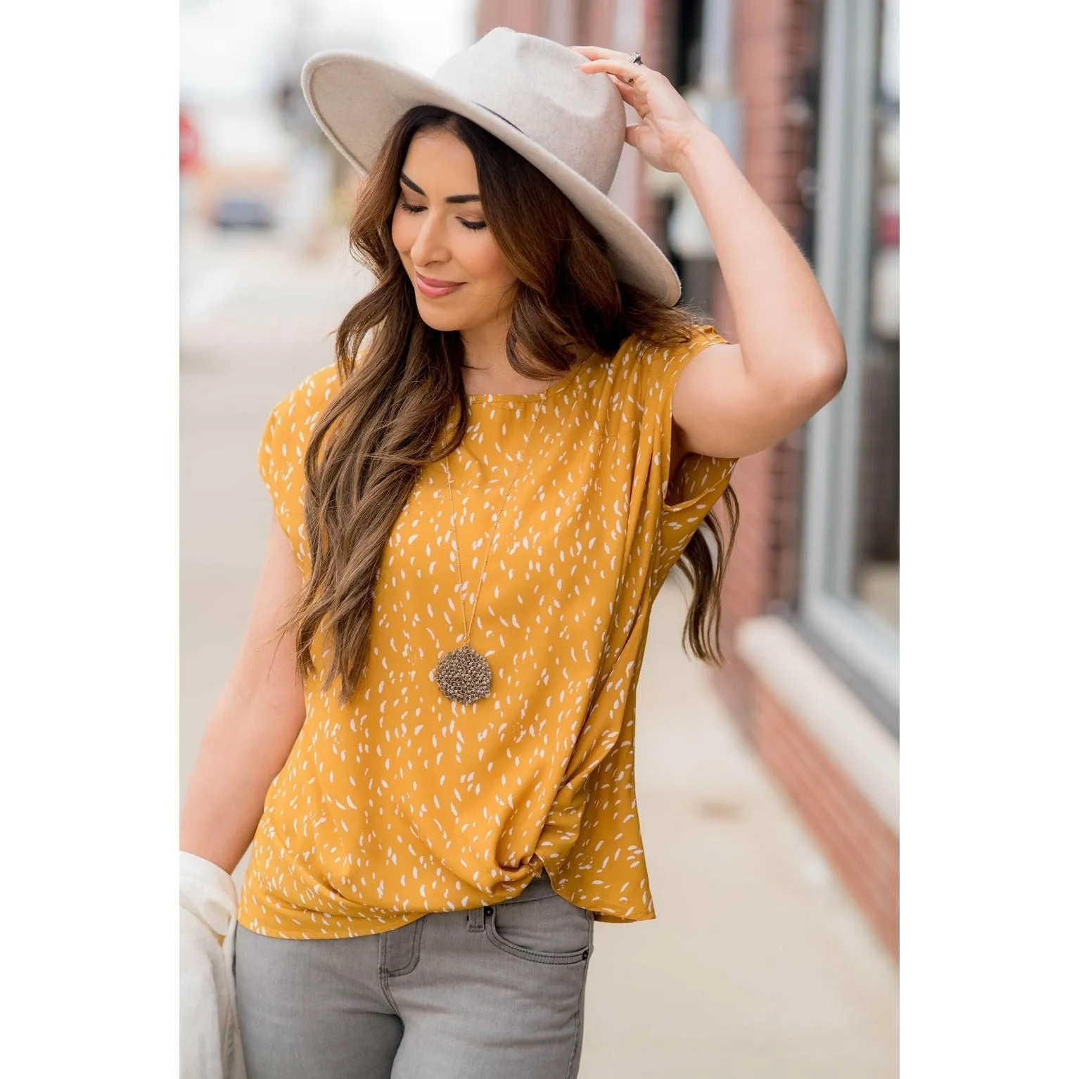 Feather Speckled Front Knot Tee