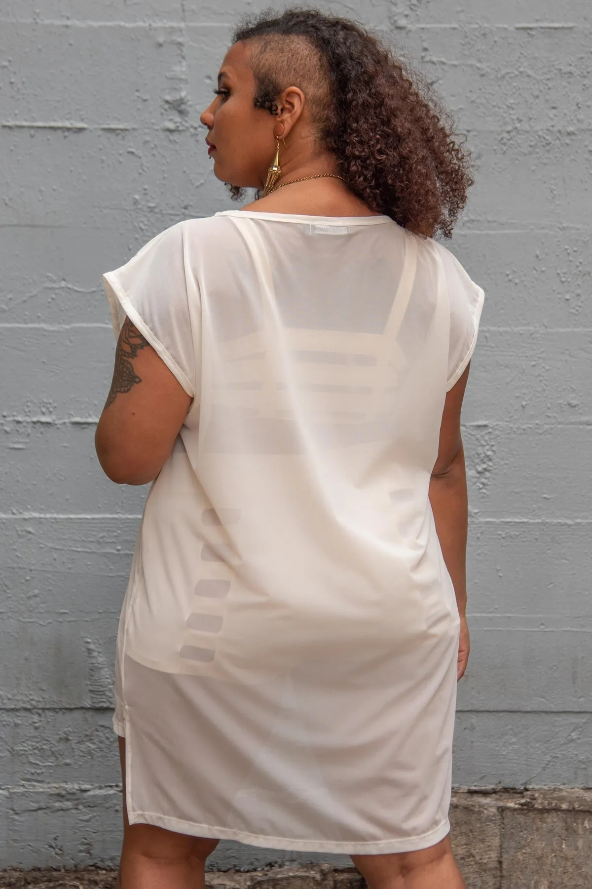 Five and Diamond Oversize Mesh Top