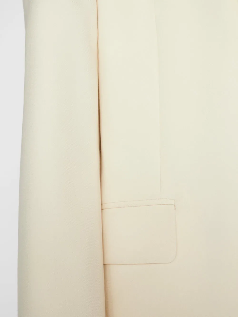 Frame Oversized Raw Edge Blazer in Off White