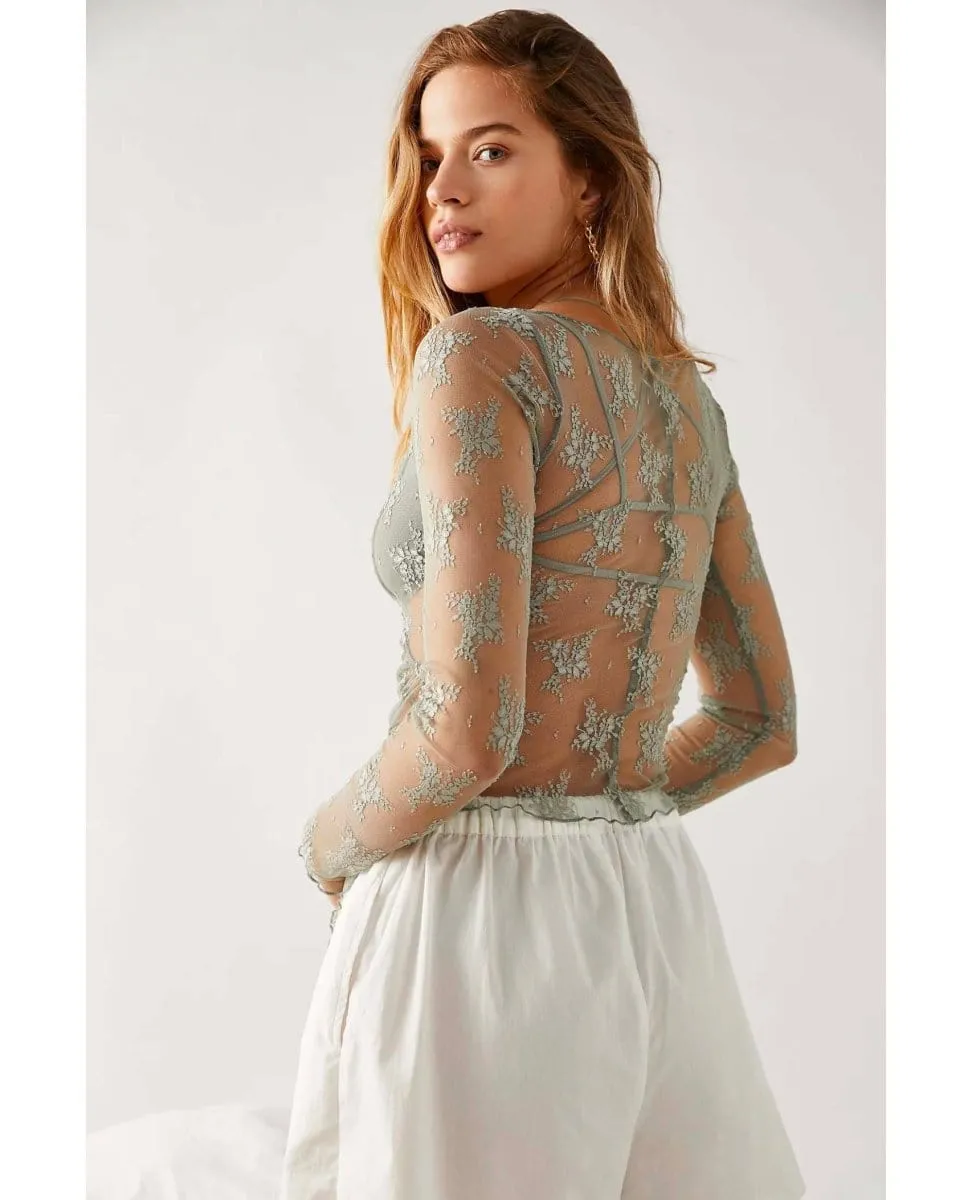 Full Bloom Layering Top Green Tea Leaves