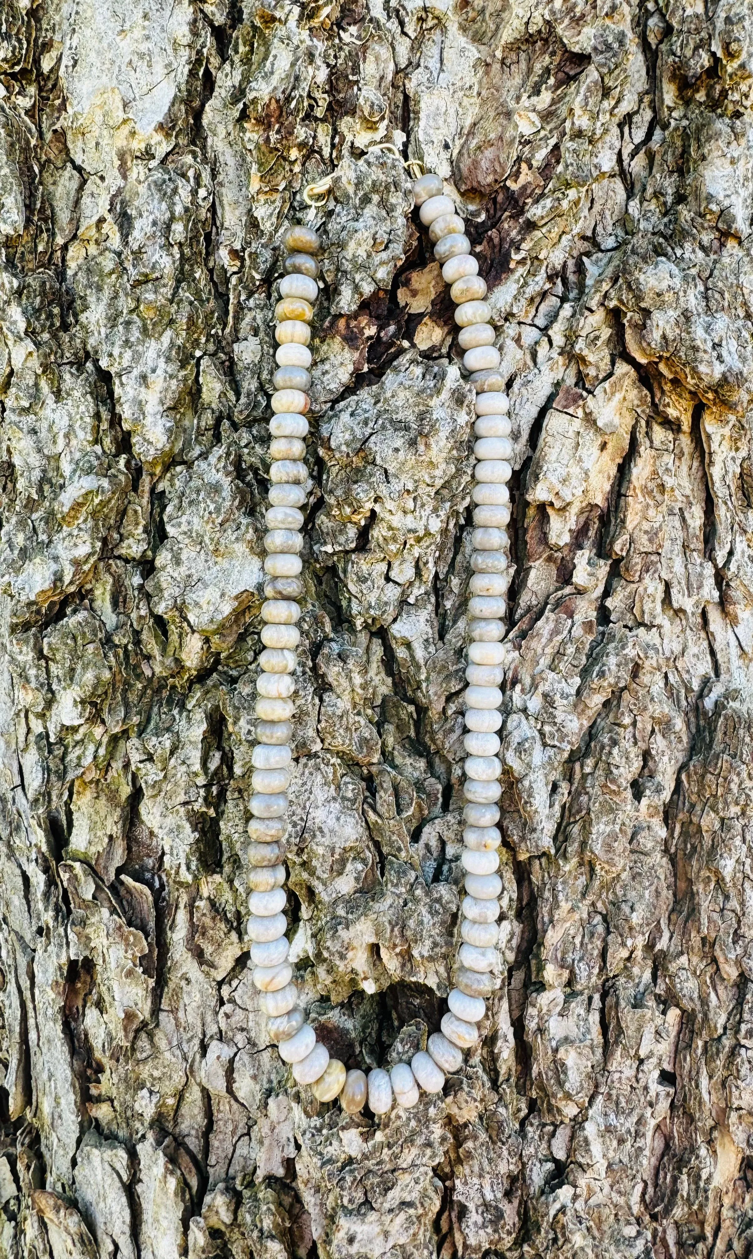 GEMSTONE NECKLACE