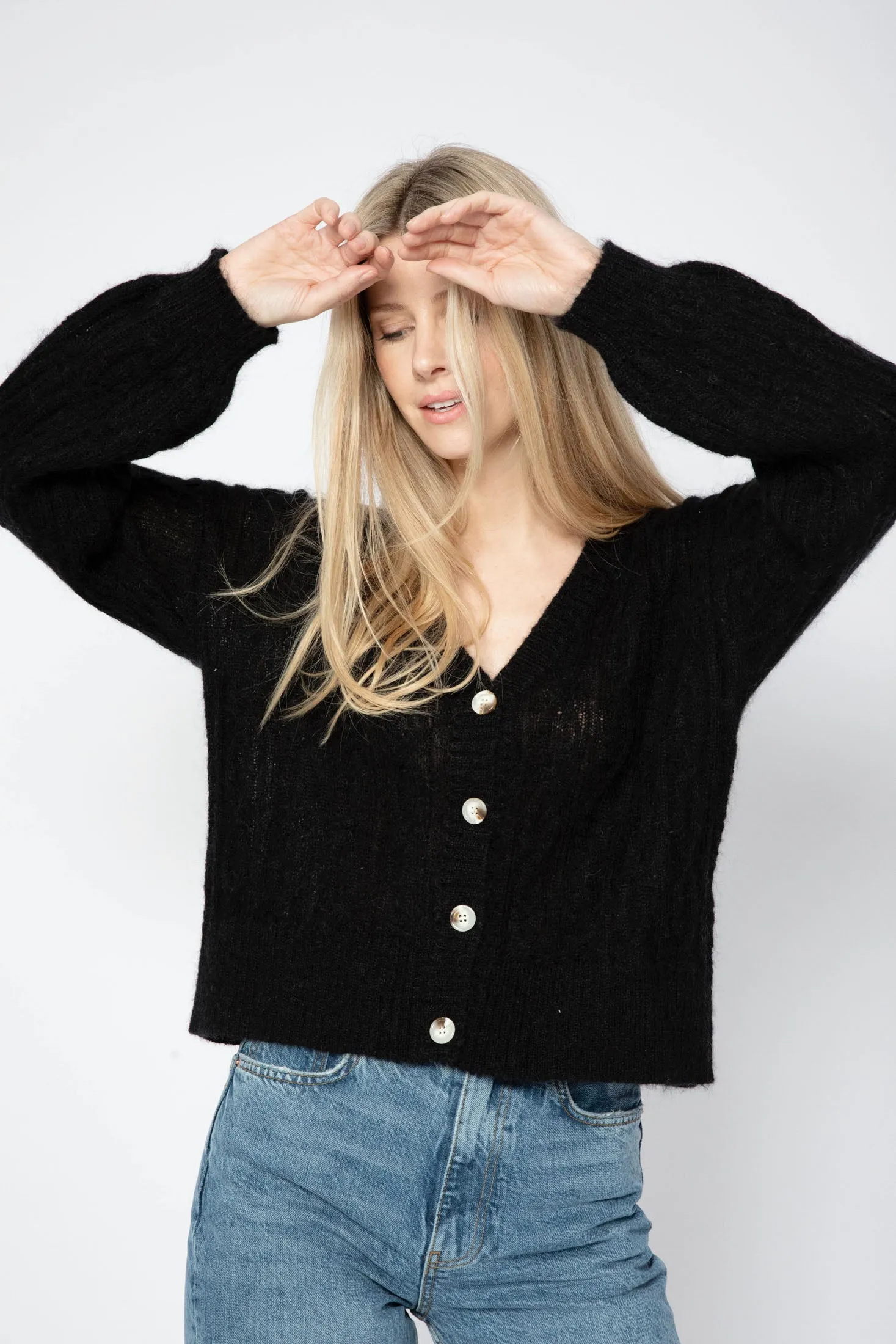 Gotland Knit Cardigan - Black