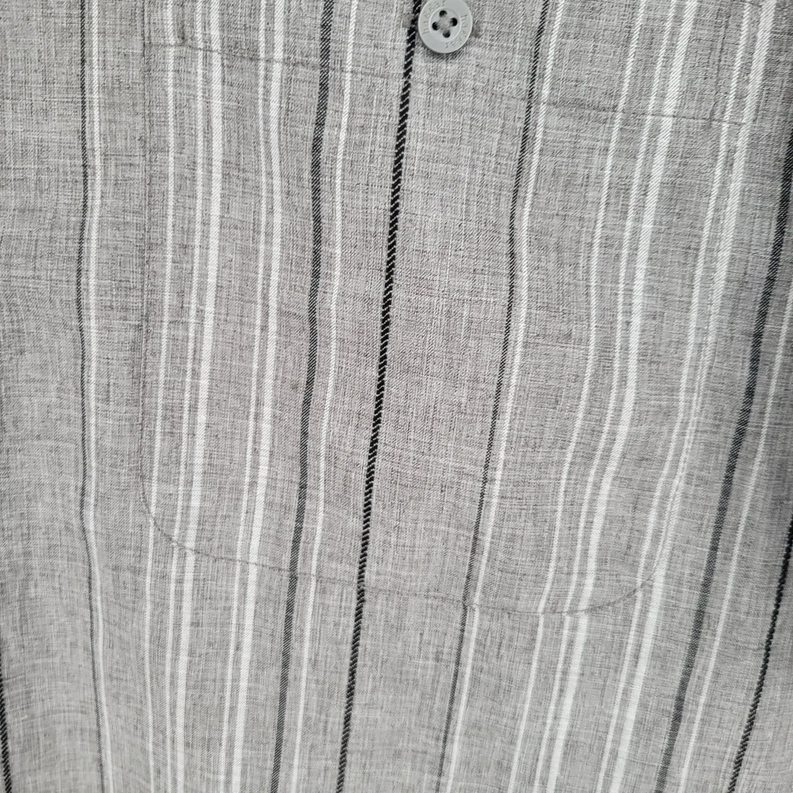 Haggar Mens Sz LT Short Sleeve Button Up Dress Shirt Gray Striped