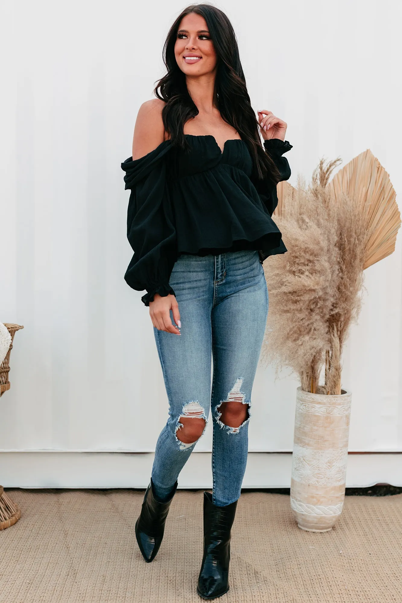 Kathryn Off The Shoulder Long Sleeve Top (Black)