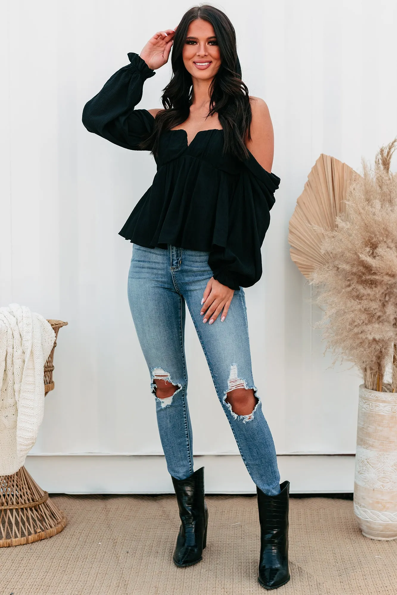 Kathryn Off The Shoulder Long Sleeve Top (Black)