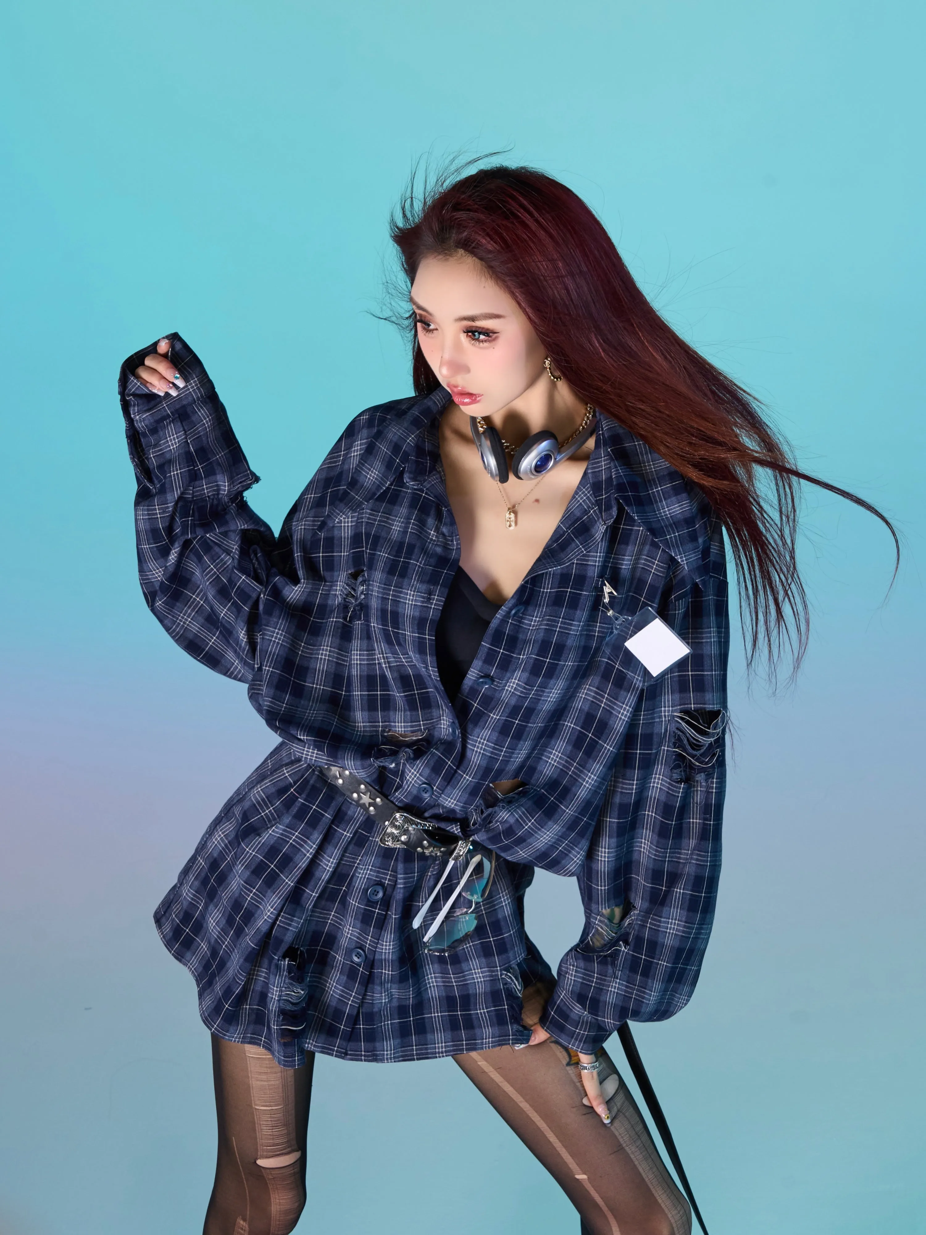 Keebly Blue Plaid Long Sleeve Distressed Boyfriend Button Up Shirt Top