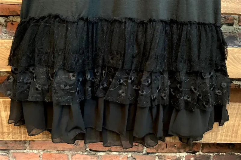 LAYERING SLIP DRESS EXTENDER IN BLACK