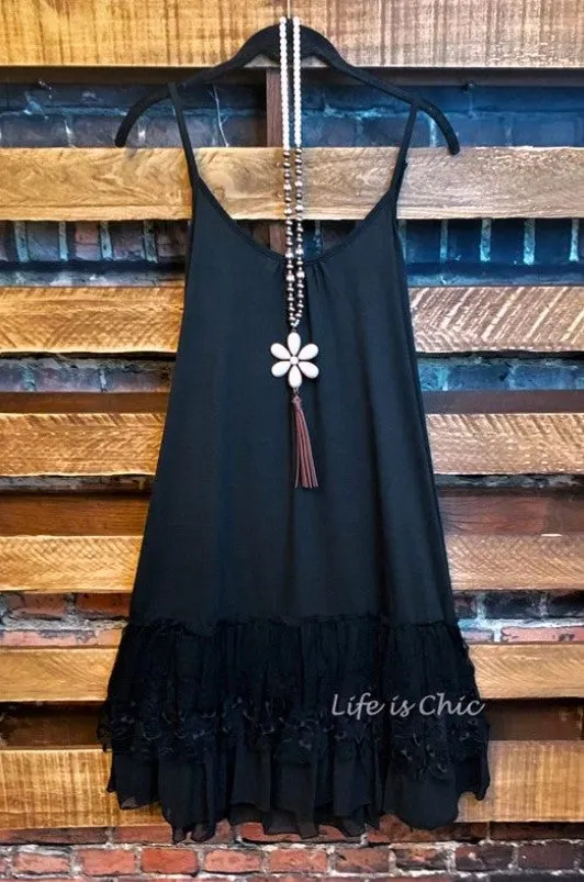 LAYERING SLIP DRESS EXTENDER IN BLACK