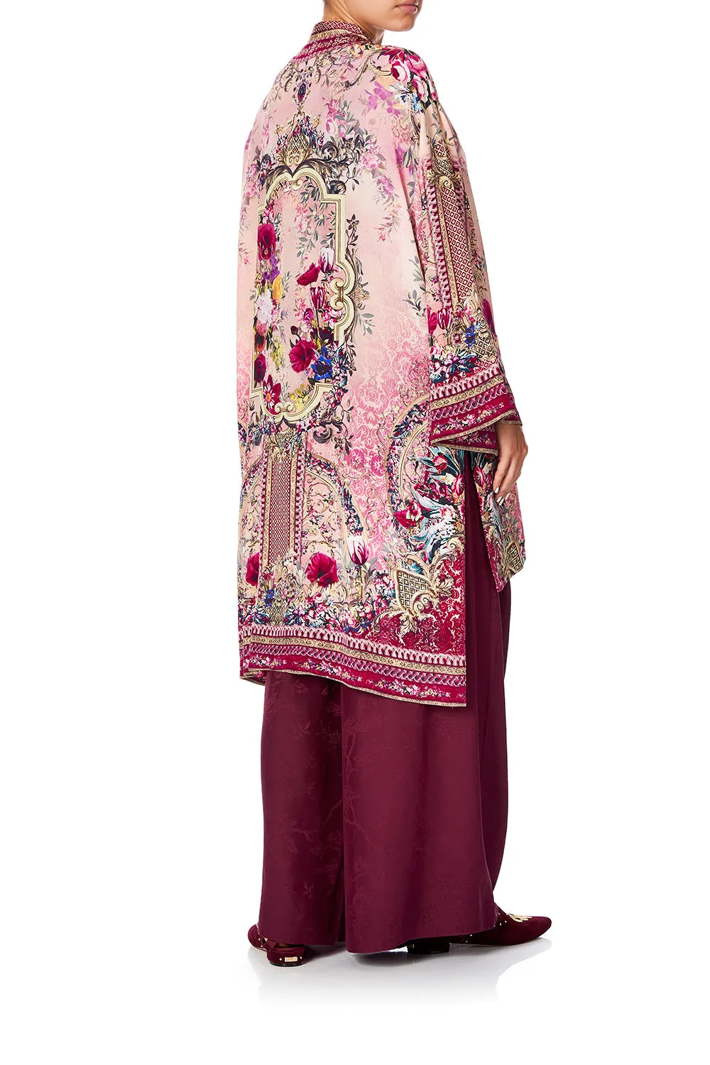 LAYERING WITH NECK BANDS LA BELLE