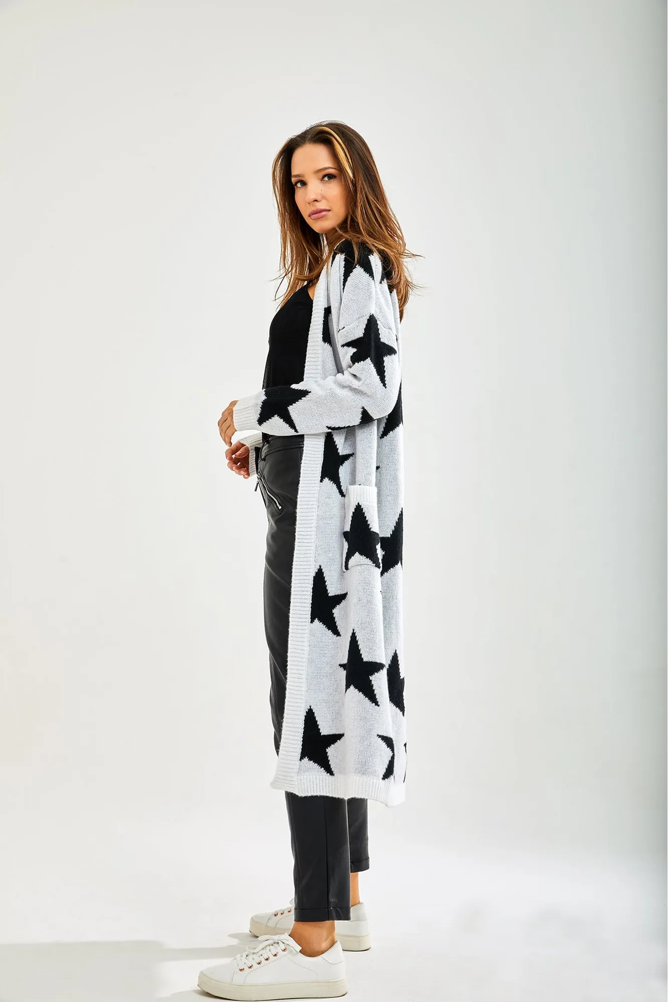Liquorish Star Pattern Long Cardigan In White