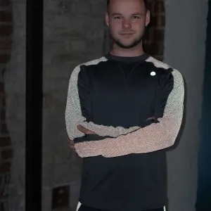 Long Sleeve Reflective Men's Warm Up Tee in Graphite/Black