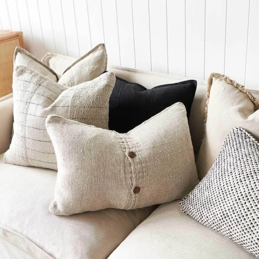 MAYLA LINEN CUSHION