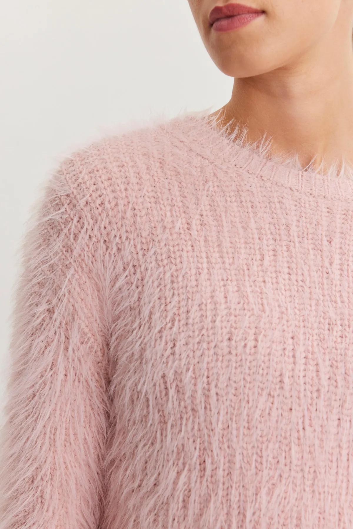MAYLIE FEATHER YARN SWEATER