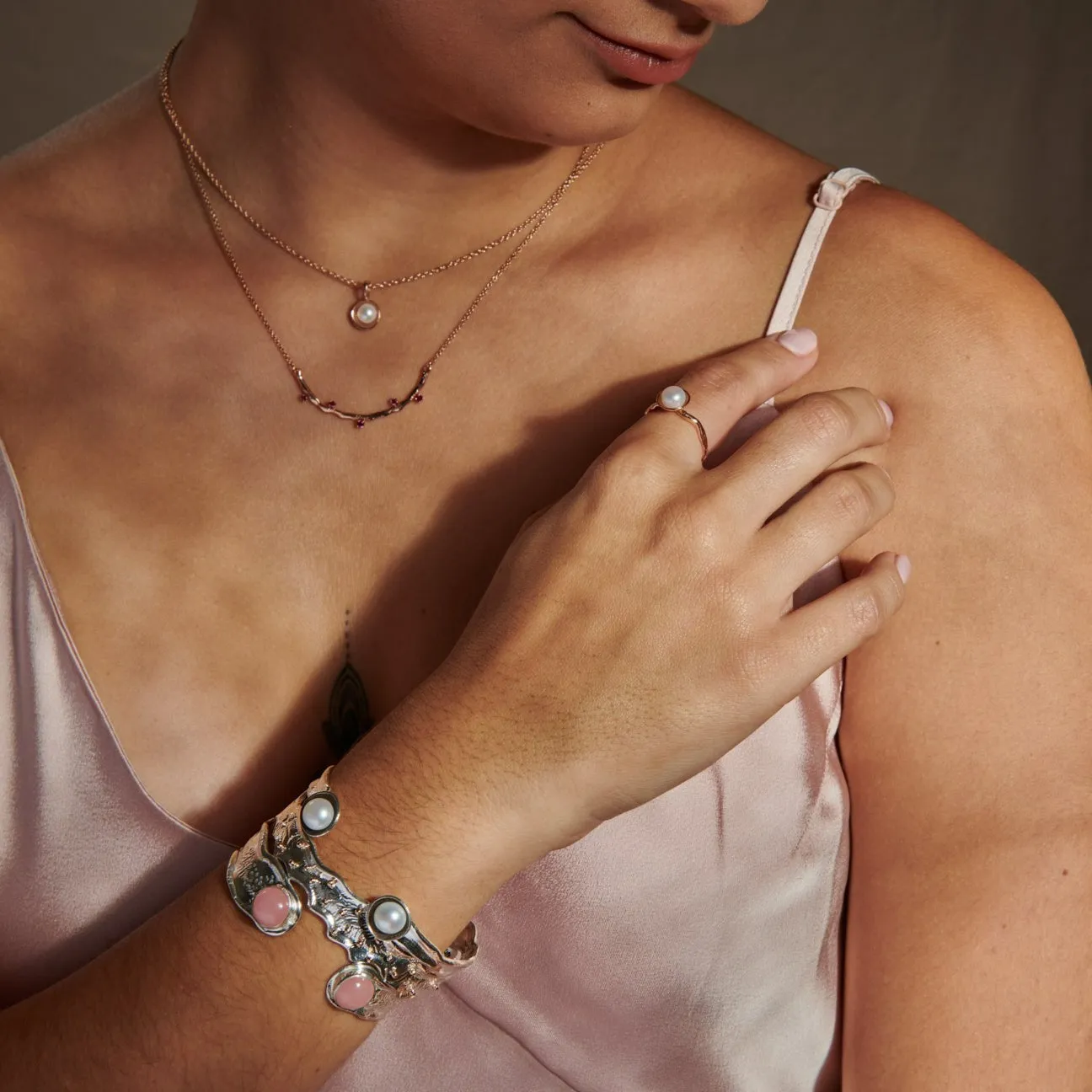 Mini Pearl Pendant - Gold