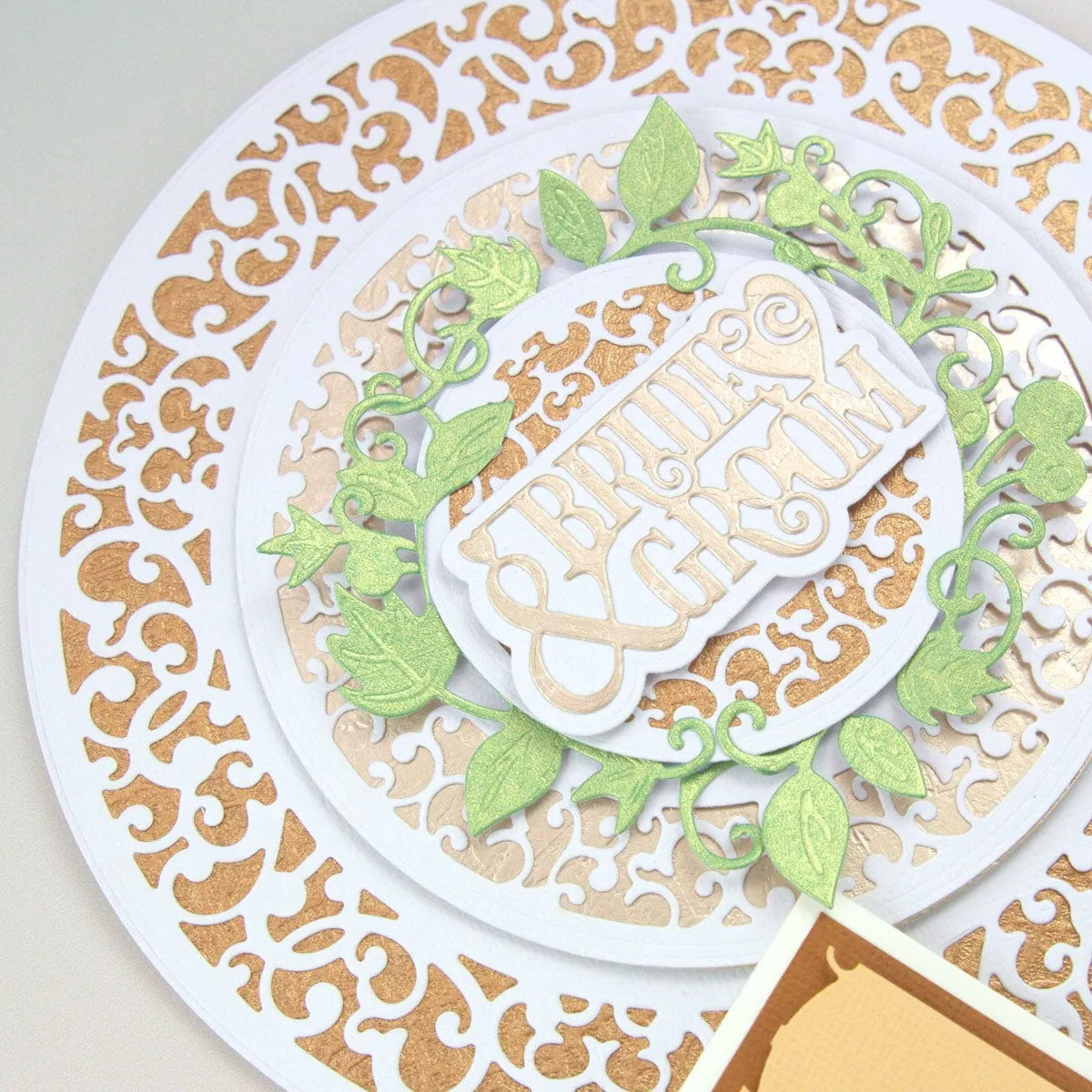 Ornate Circular Frame Die Set - 5166e