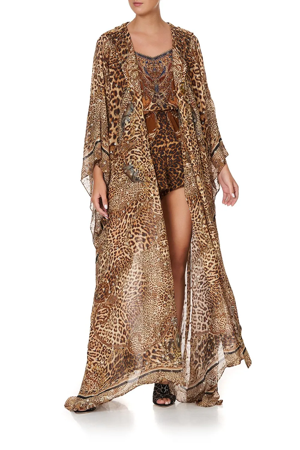 OVERSIZED ROBE LADY LODGE