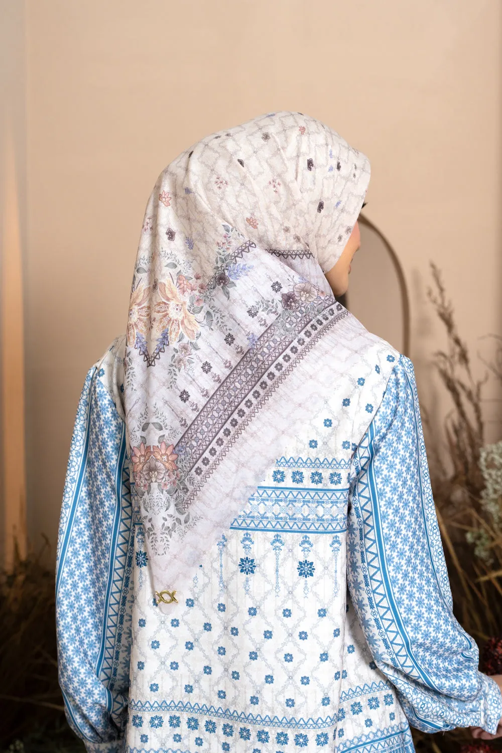 Pre Order - Mariri Scarf Vanilla Whisp
