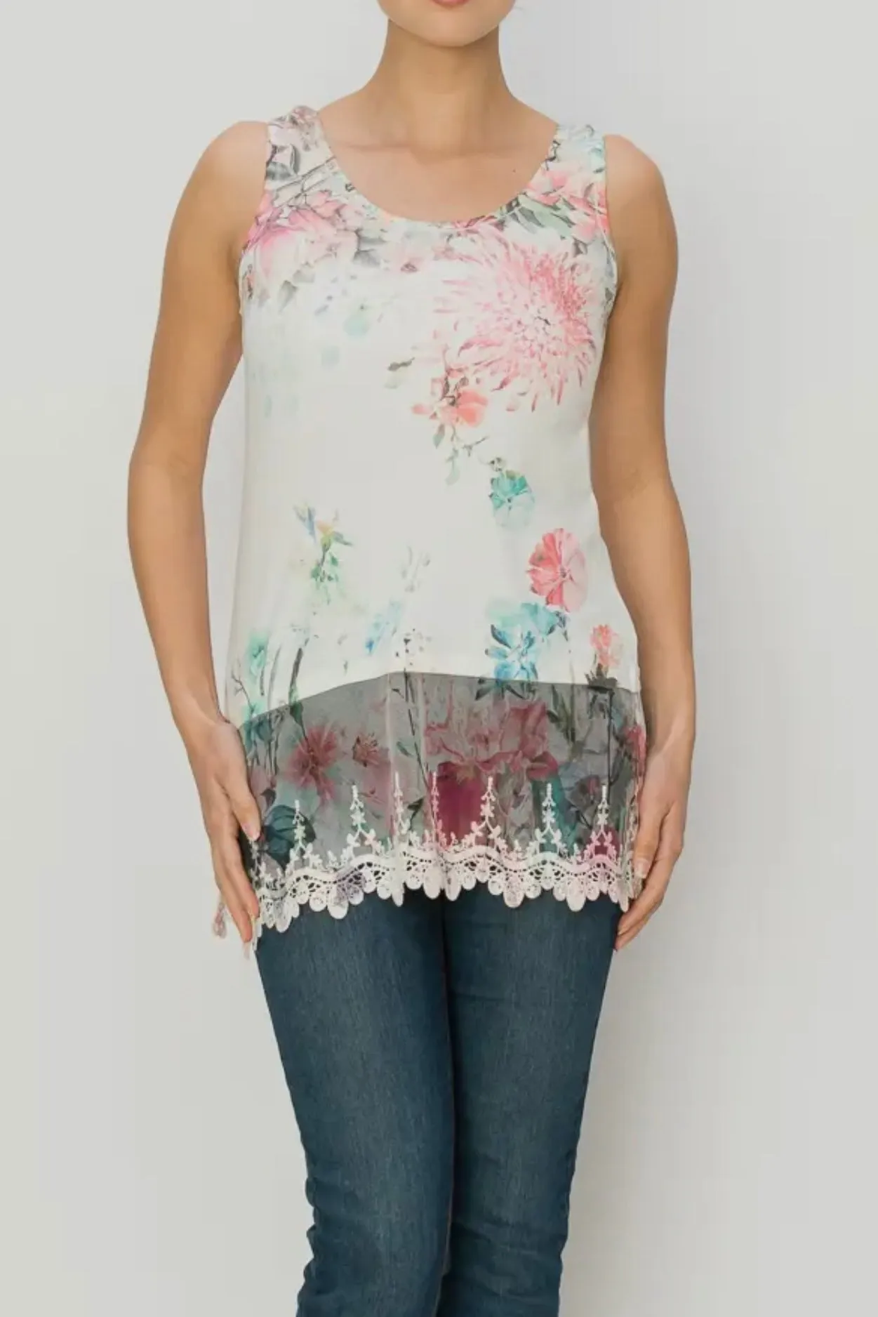 Printed Layering Tank w/Lace Hem
