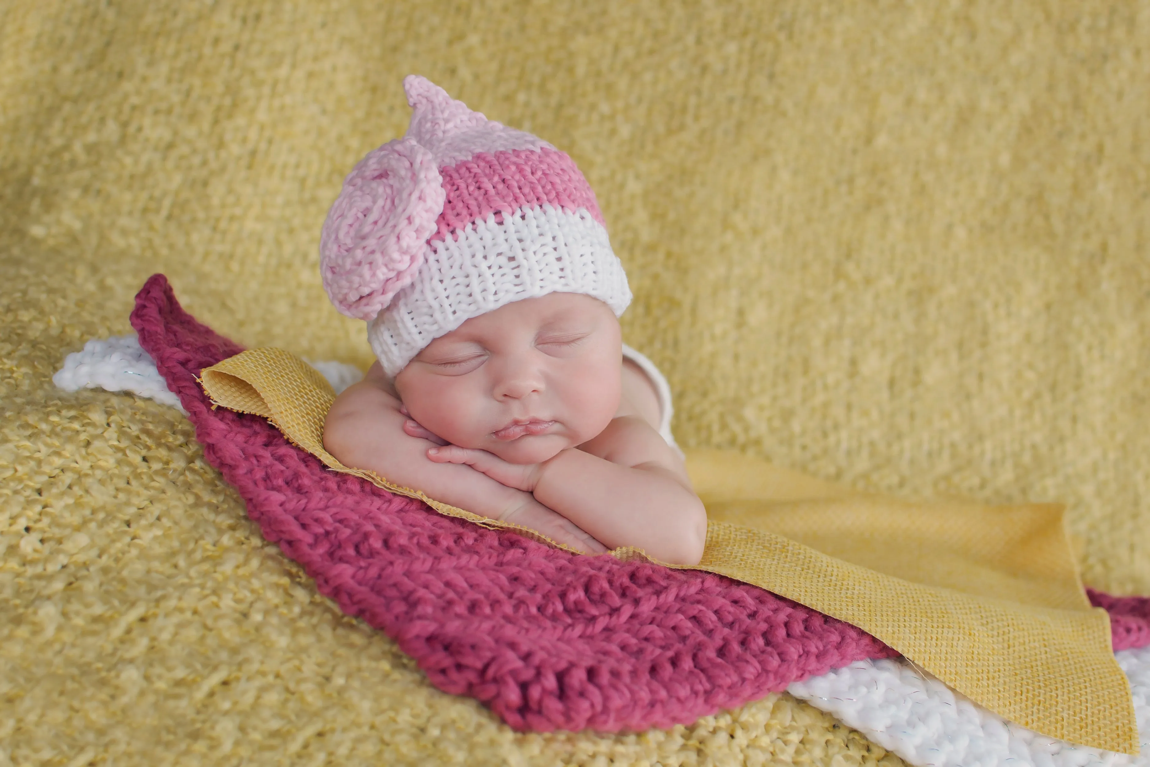 Raspberry pink newborn baby layering bump blanket