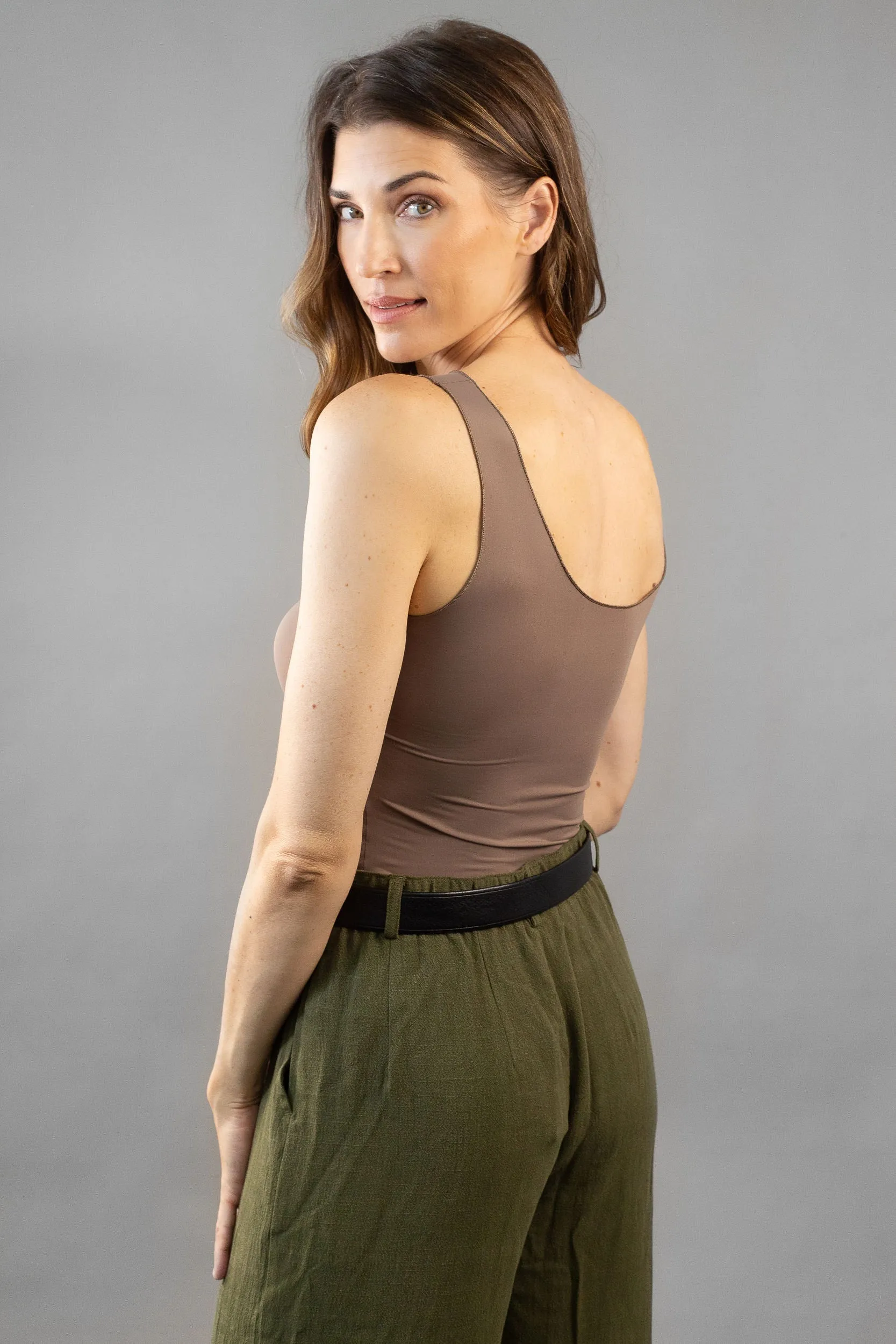 Reversible Scoop Tank