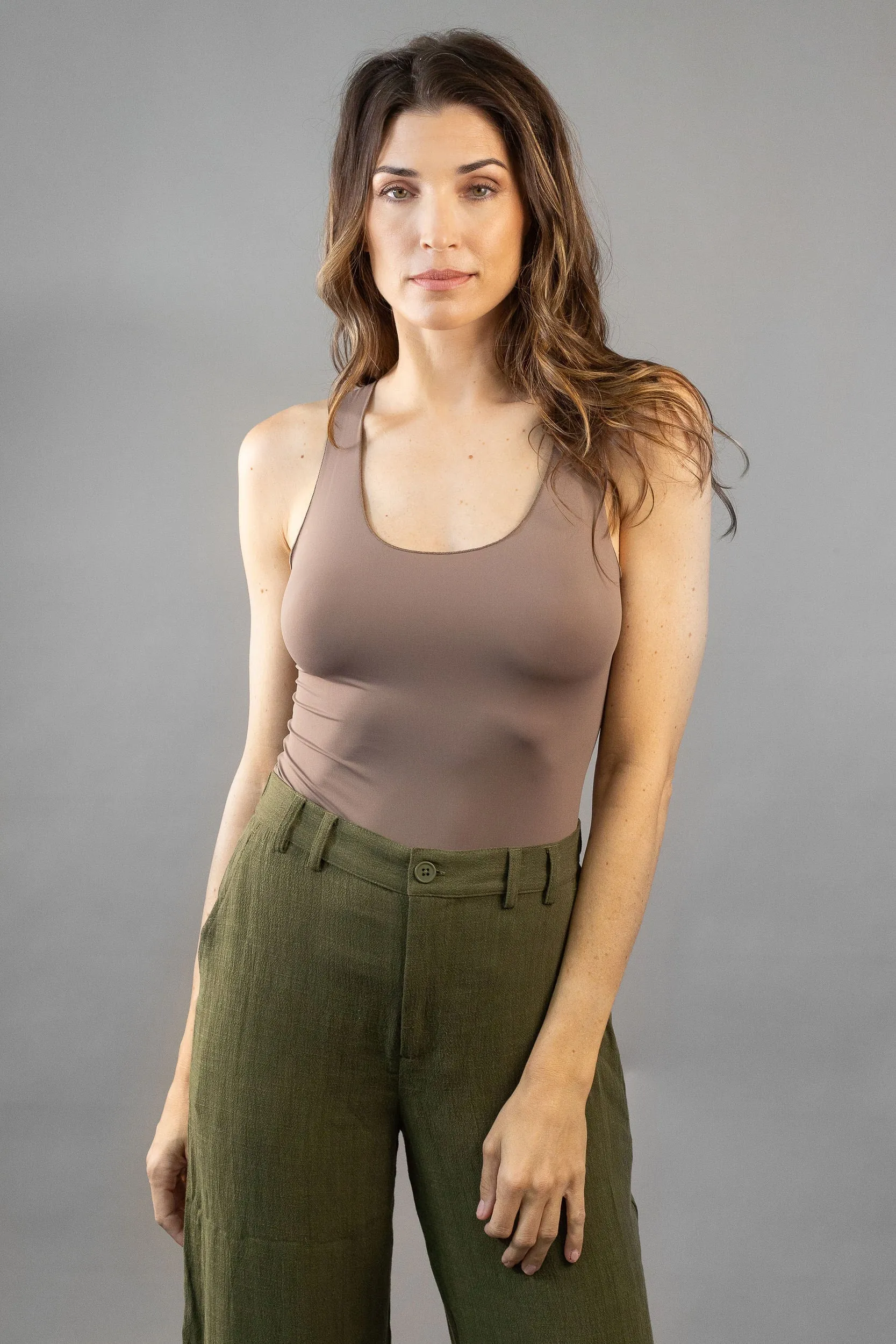 Reversible Scoop Tank