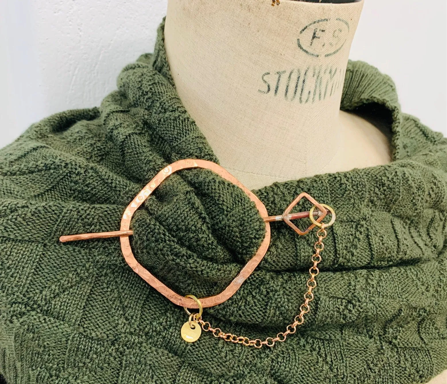 Scarf Tie copper thin square