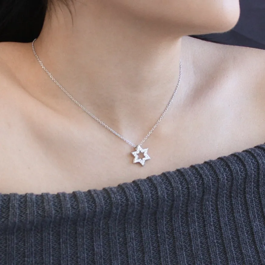 Stellar Gleam Star Necklace