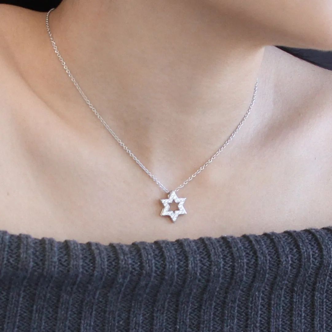 Stellar Gleam Star Necklace