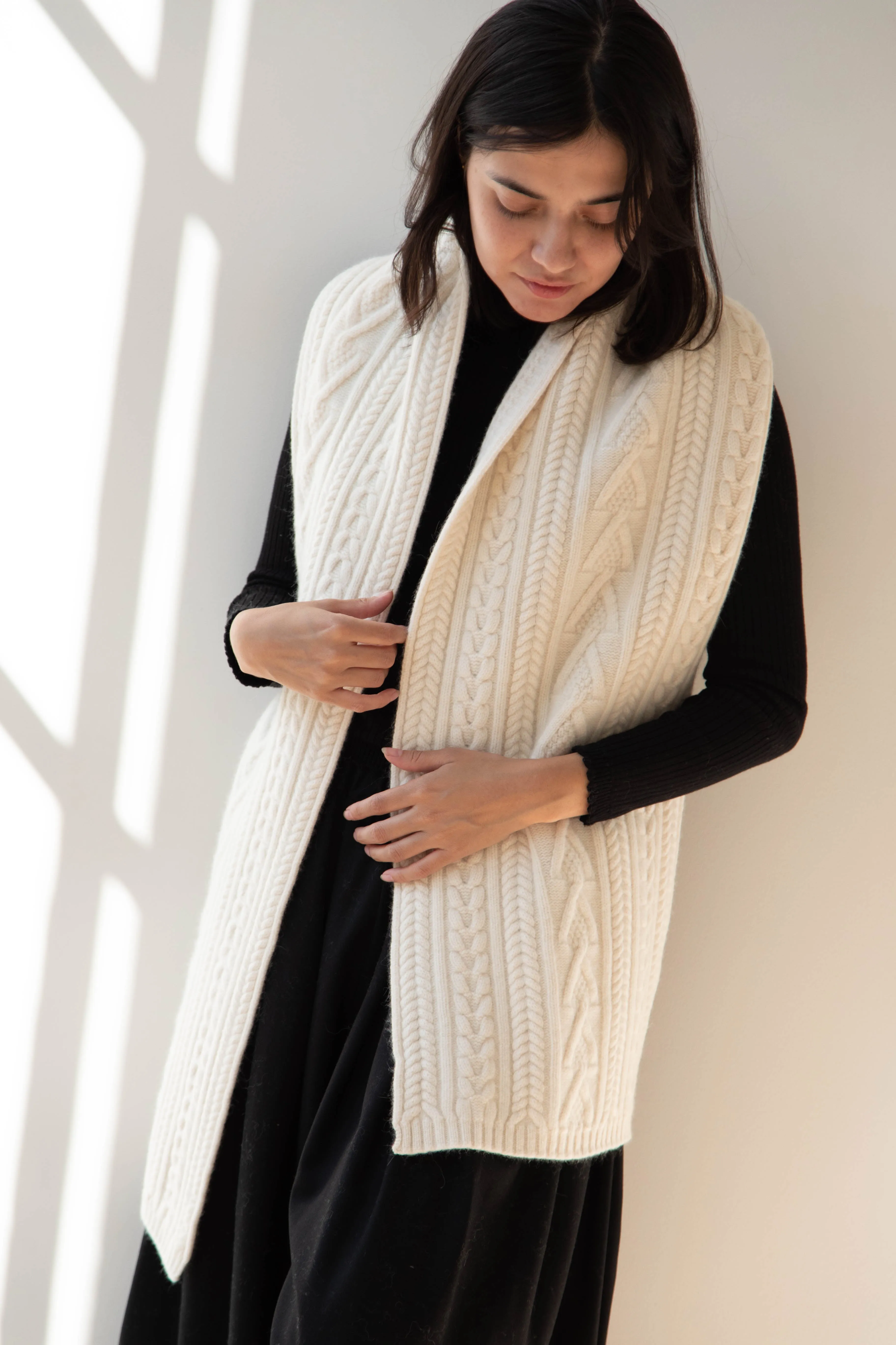 The Loom | Cabled Scarf in Ivory
