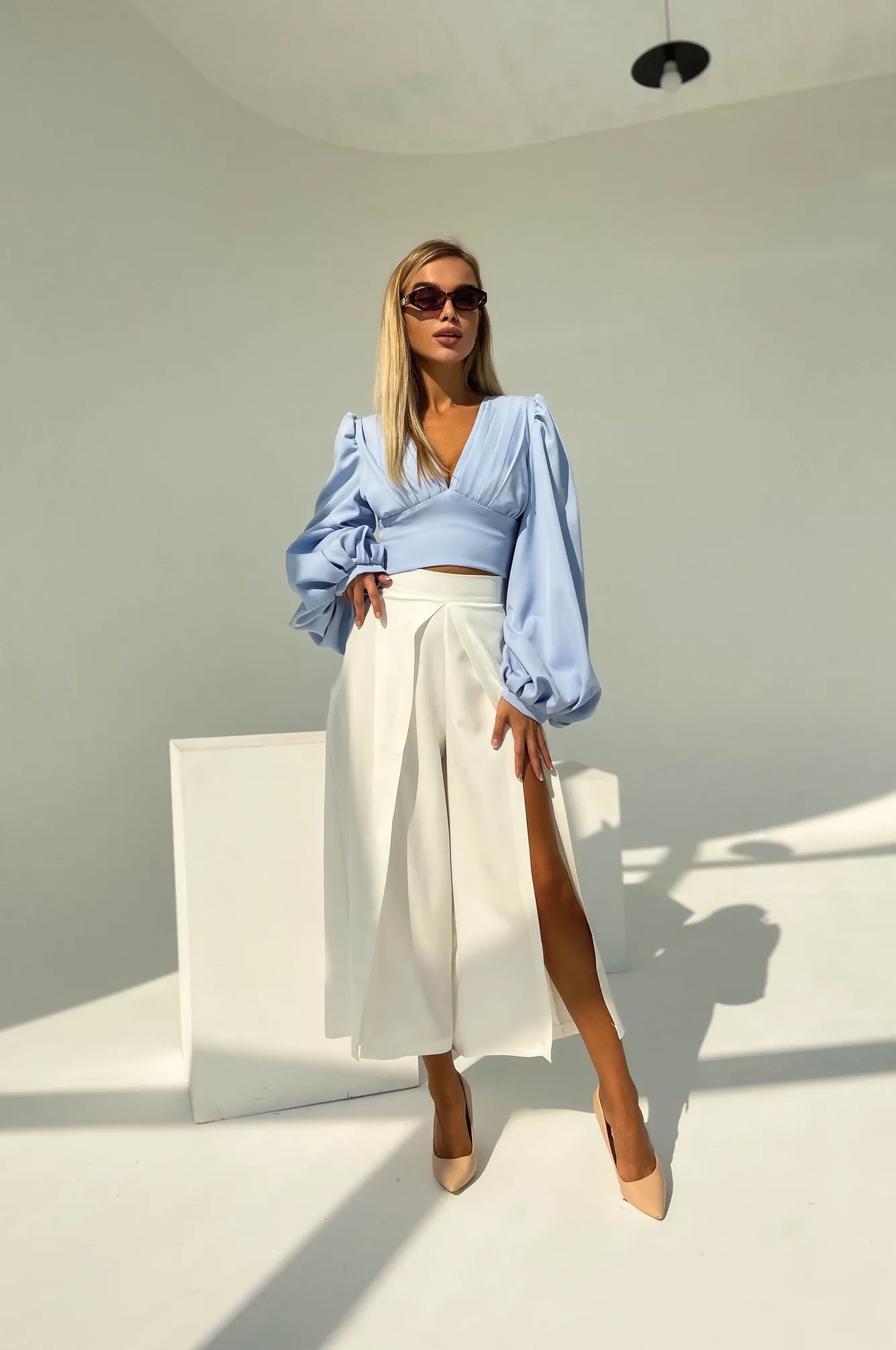 White High Waist Slit Cuff Сulottes