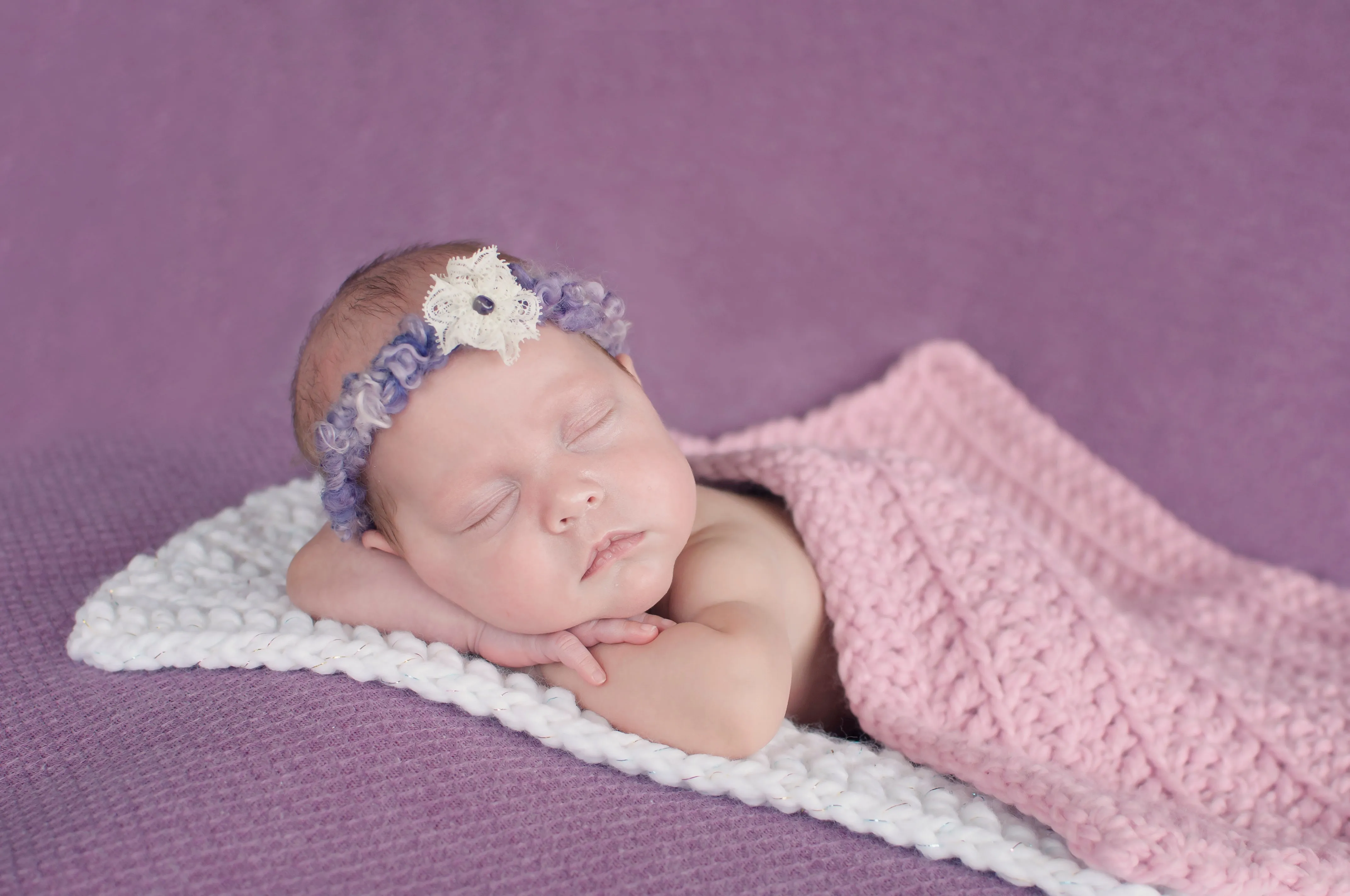 White sparkle newborn baby layering bump blanket