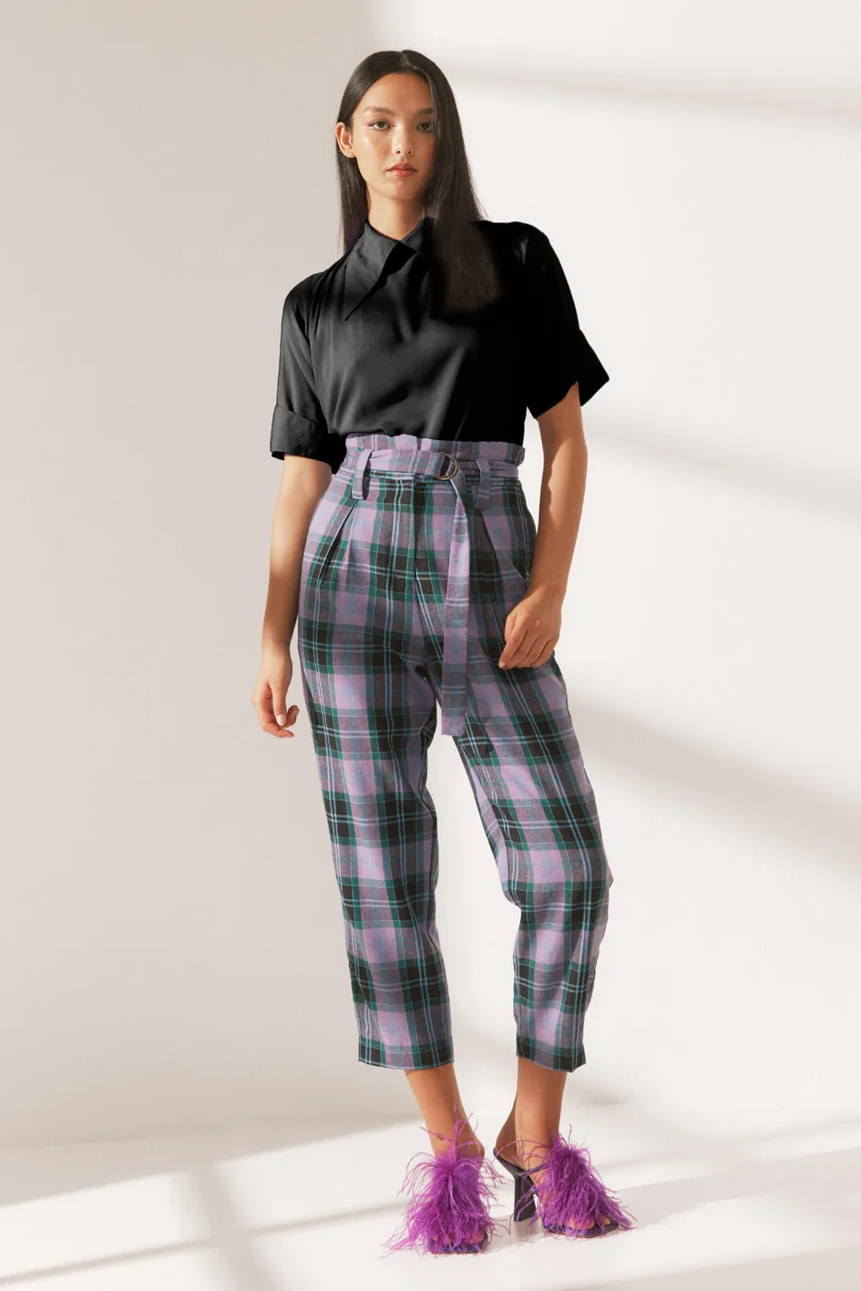 Wing Collar Top in Black