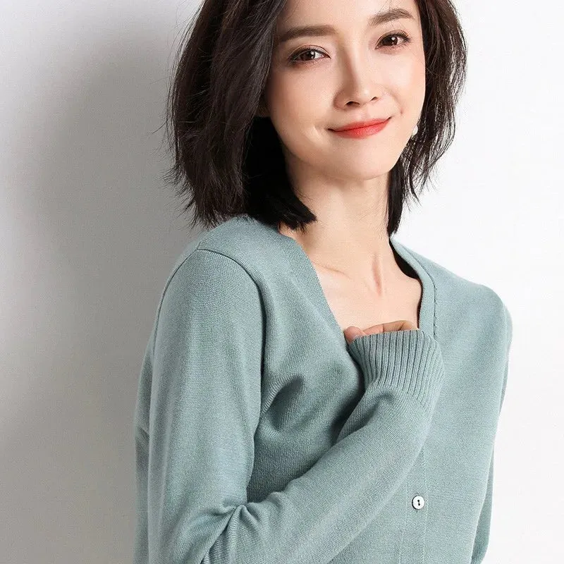 Women's V-Neck Cardigan Knit Sweater
