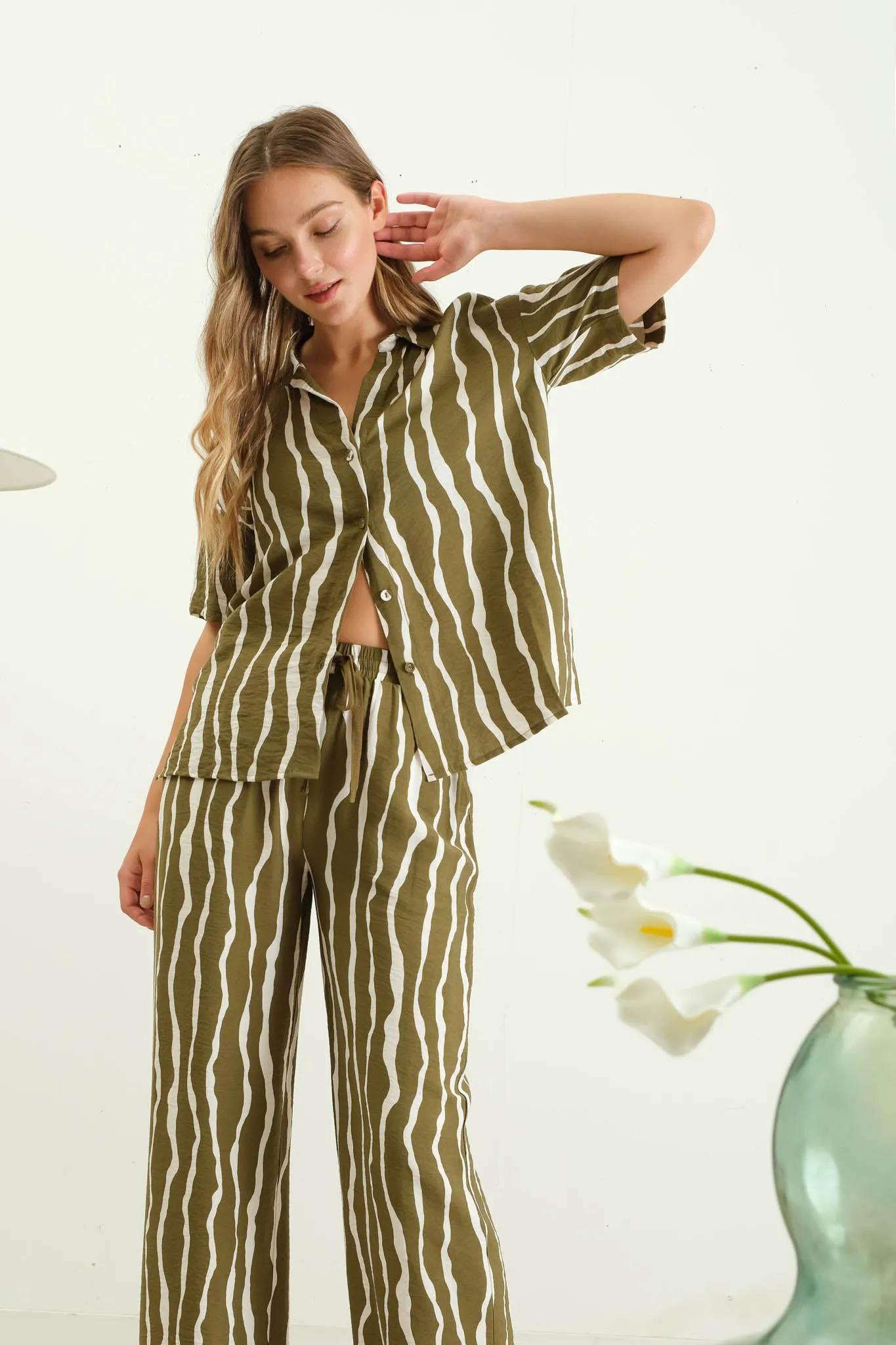 ZEBRA PRINT DRAWSTRING WIDE LEG PANTS